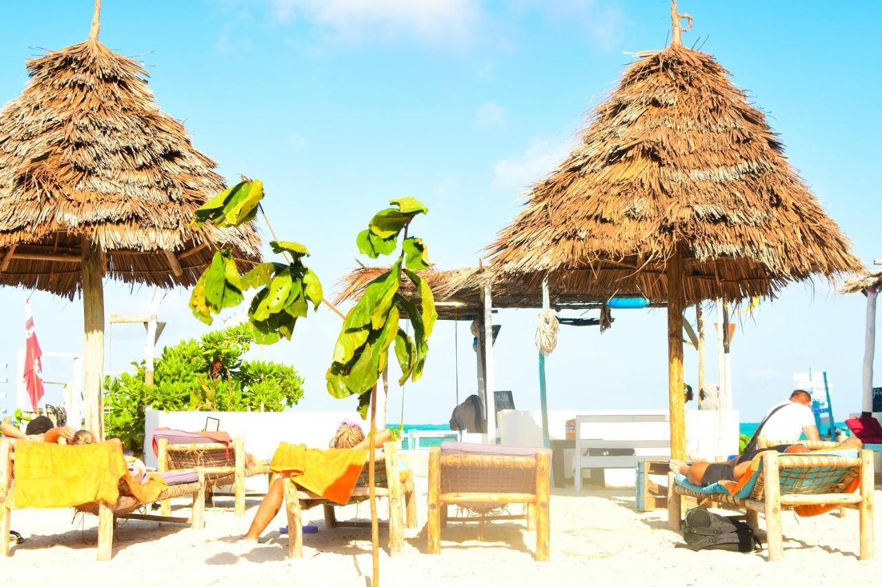 Mwananchi Bungalows Paje Buitenkant foto